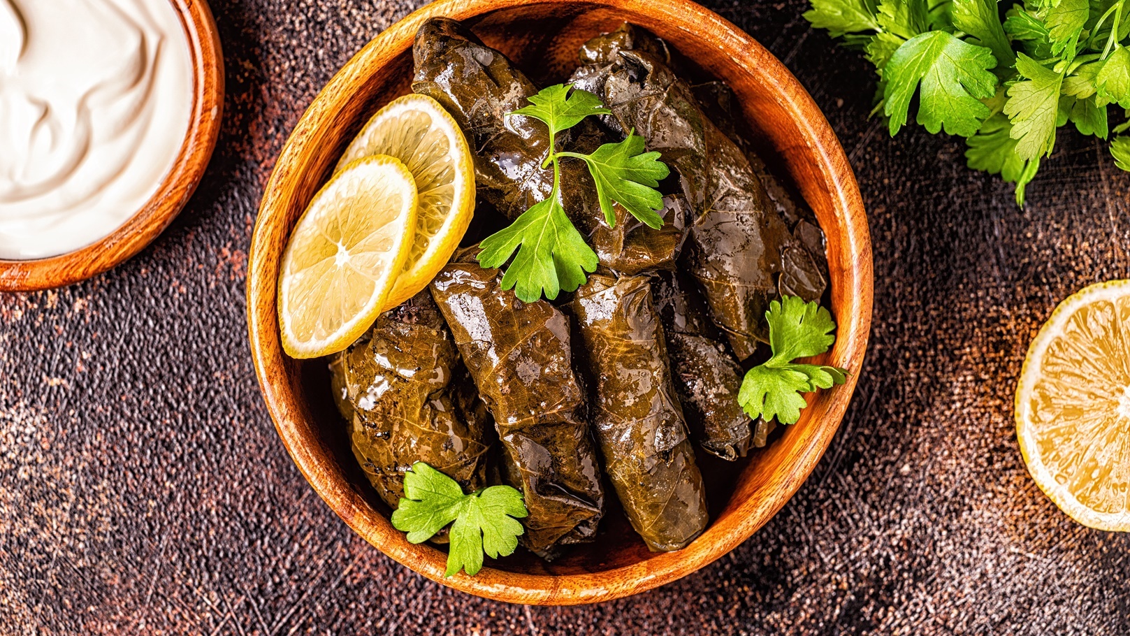 كل اللي محتاجة تعرفيه عن تسبيكة ورق العنب الأصلية اللي بتدي للطعم روح وبتخلي المحشي لا يقاوم