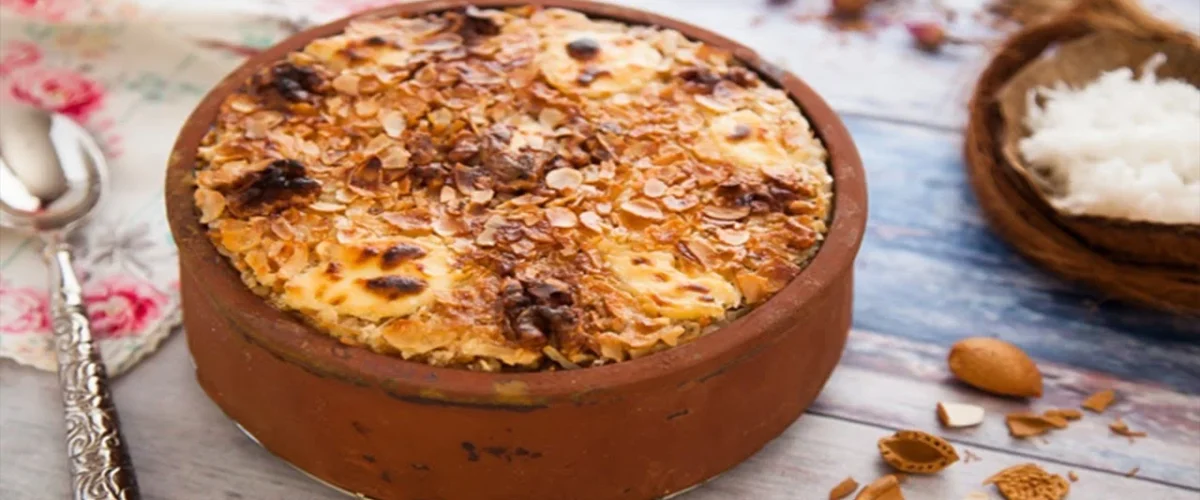 تعرفي على طريقة عمل الرز المعمر المصري بالقشطة والزبادي خطوة بخطوة. وصفة سهلة بطاجن فخار لوجبة دسمة بنكهة بيتية تراثية. جربيها الآن!