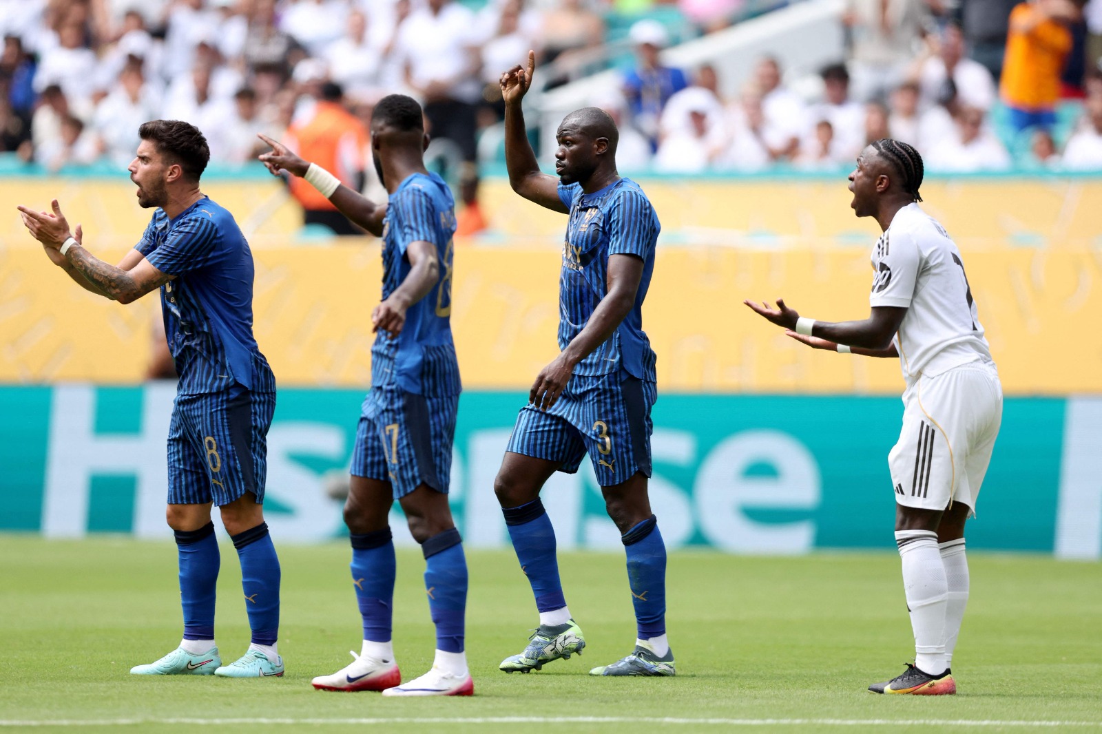 إنزاجي ينتزع تعادلًا بطوليًا من ريال مدريد!