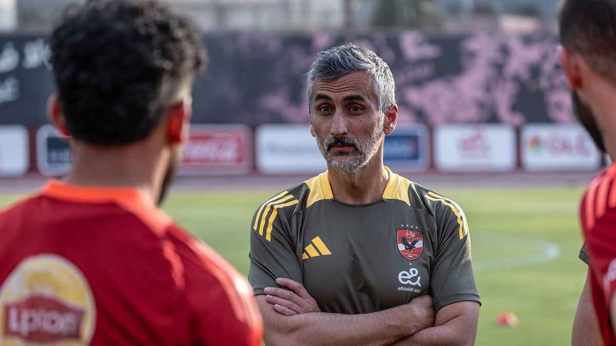 "خوسيه ريبييرو المدير الفني للنادي الأهلي يتحدث اليوم عن استعدادات الفريق لمواجهة بورتو المرتقبة"