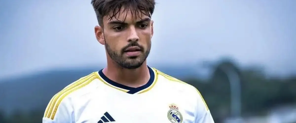 "ريال مدريد يبدأ المباراة بعشرة لاعبين بعد طرد أسينسيو المبكر"