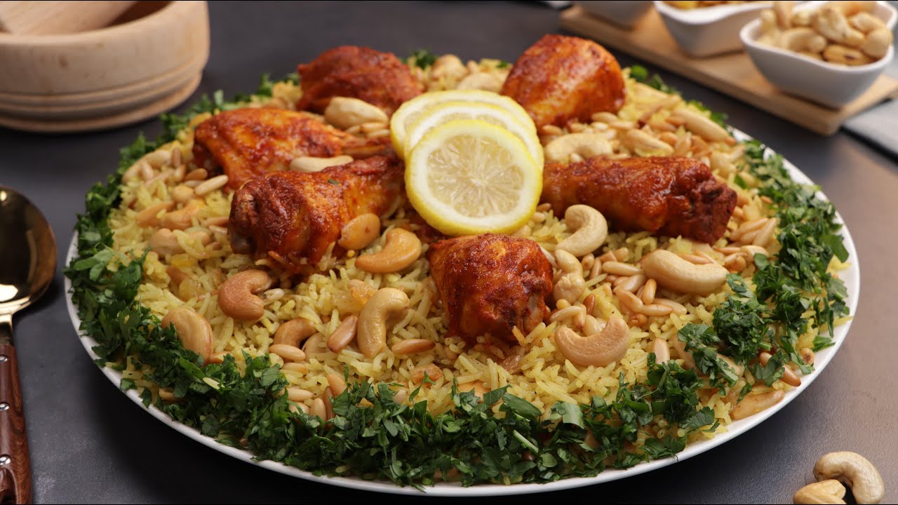 خليكِ مميزة في عزومتك: جربي دجاج بالأرز والمكسرات
