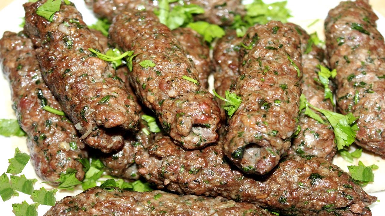 جربي كفتة الحاتي الأصلية زي ما بناكلها بره بس تعمليها في البيت وفي الفرن وبمكونات بسيطة موجودة عندك