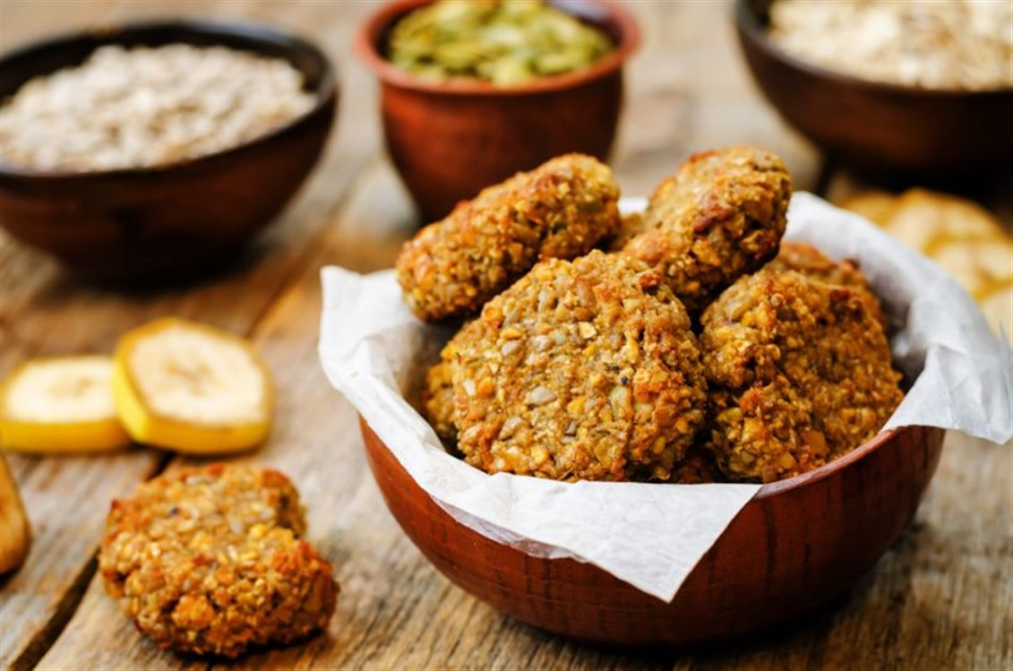 كل ما تحتاجين معرفته عن طريقة عمل كوكيز الشوفان والموز