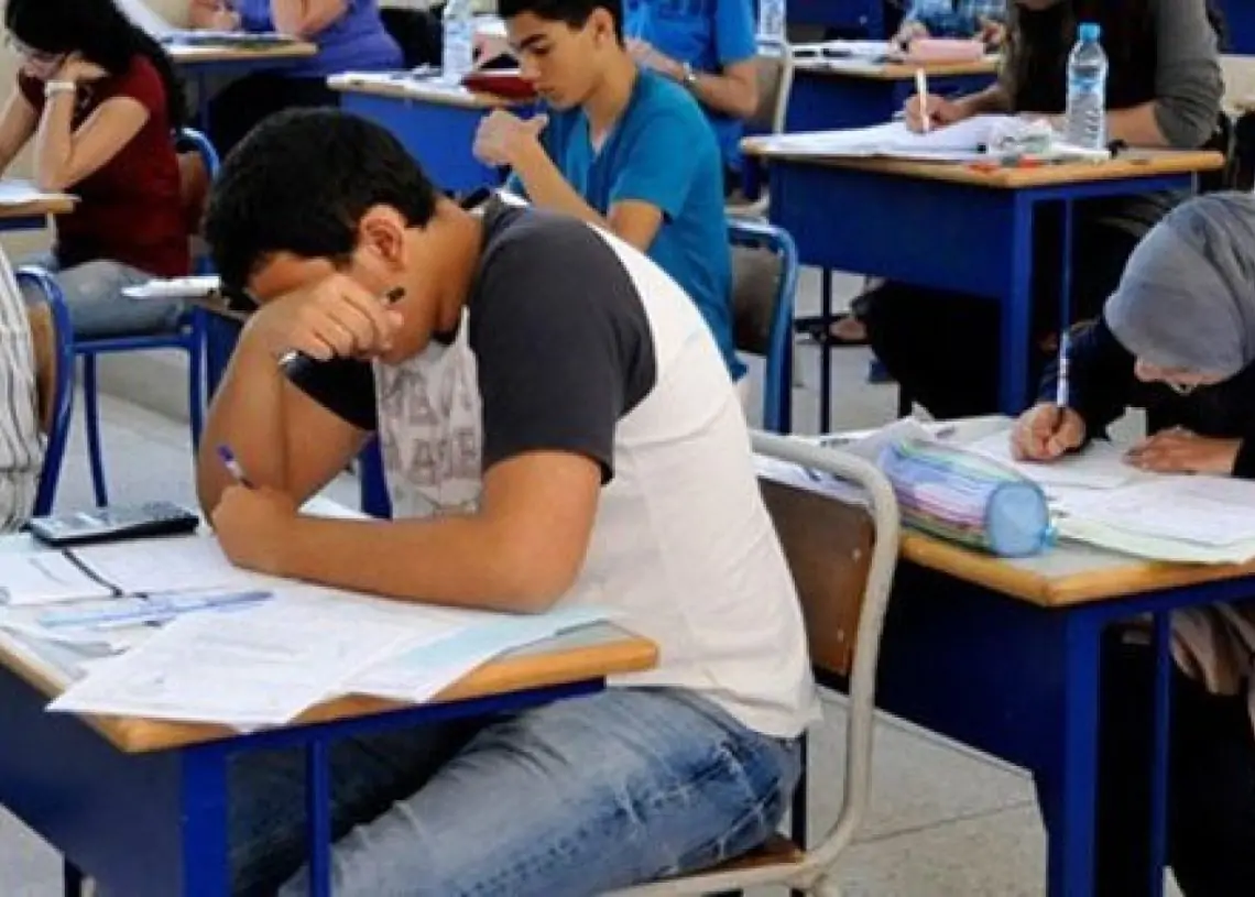 "مشاعر متفاوتة بين الطلاب بعد انتهاء الامتحان"