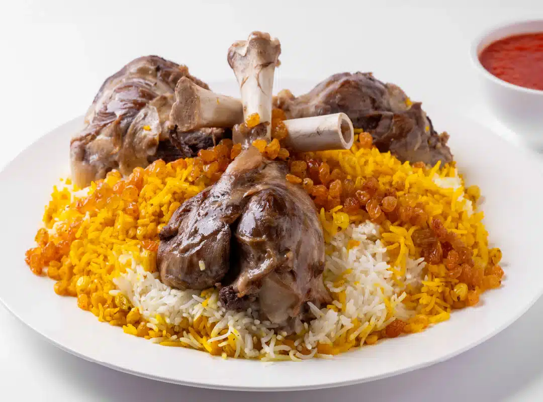 طريقة عمل مجبوس اللحم الخليجي خطوة بخطوة بطعم يجنن زي المطاعم تمامًا