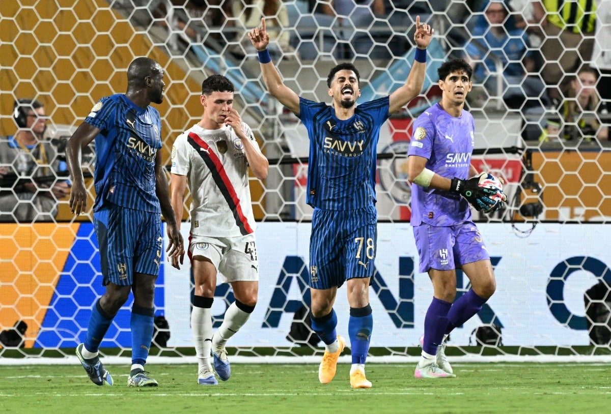"احتفال لاعبي الهلال بعد الفوز التاريخي على مانشستر سيتي"