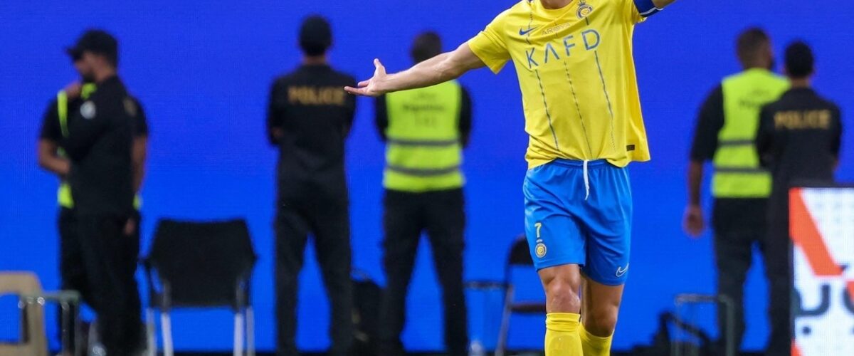 "جماهير الدوري السعودي تختار رونالدو لاعب الموسم عن جدارة"