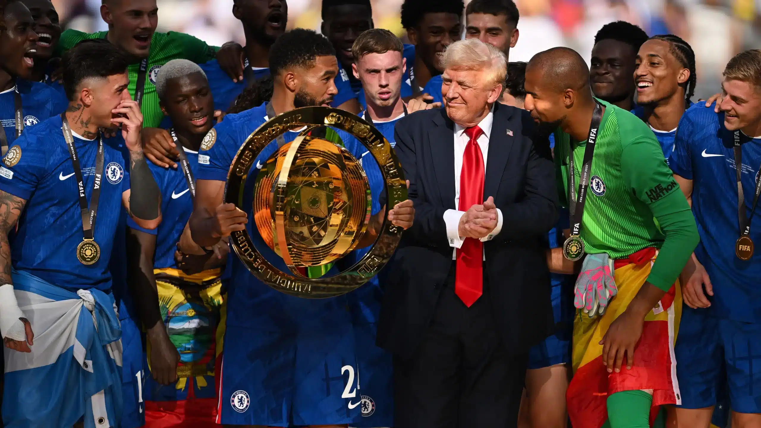 "تشيلسي يحتفل بلقب كأس العالم للأندية 2025"