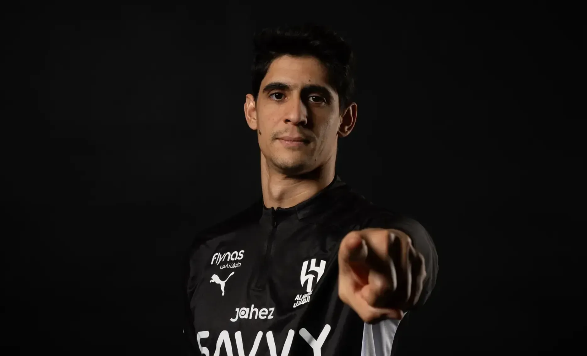 "ياسين بونو والعودة المحتملة إلى الدوري الإسباني"