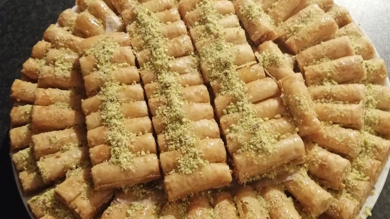 طريقة عمل أصابع البقلاوة بالكاجو بأقل مكونات وأطيب طعم ممكن تتخيليه!